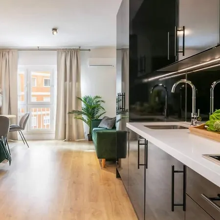Soek Muelle Uno Holidays Homes מאלגה